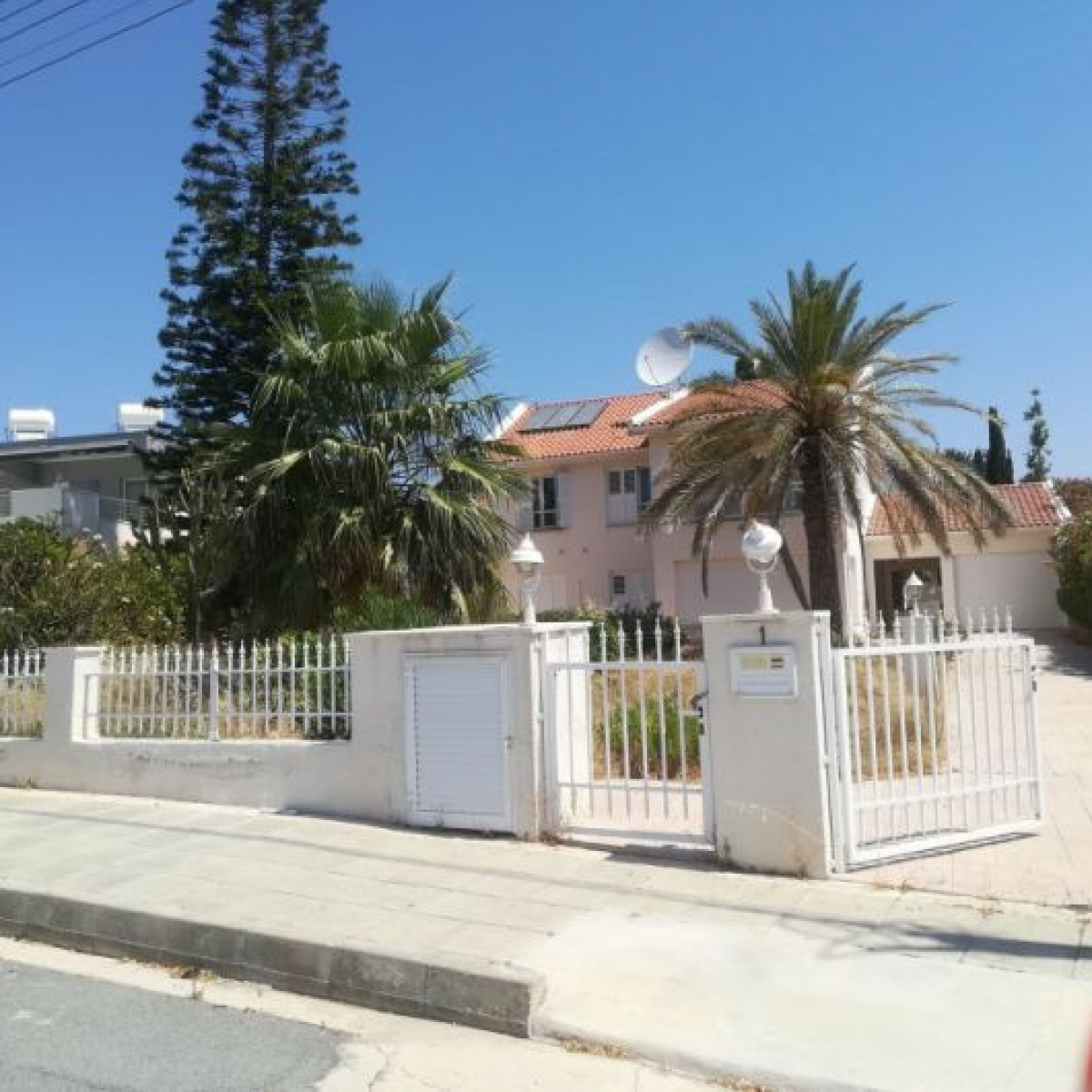 Villa on first line by the sea in Paphos