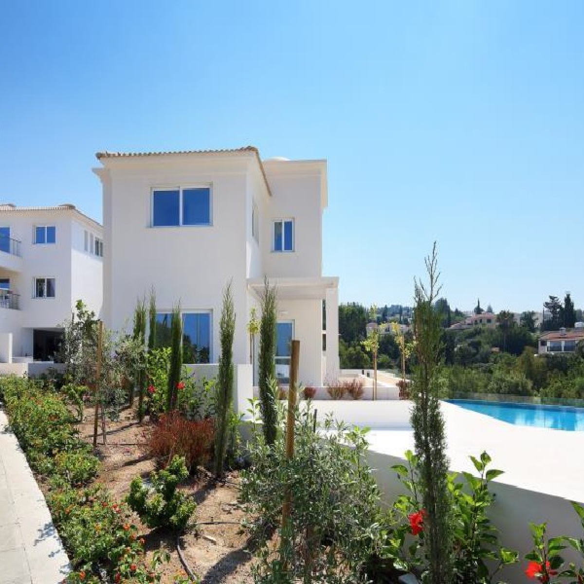 Townhouse in key ready complex in Paphos