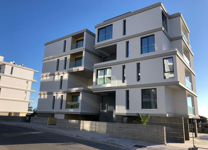 SeaView Apartment in complex with pool