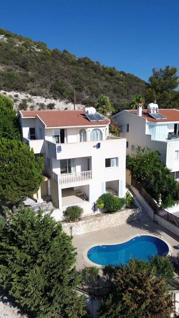 Haus mit Meerblick und Anbau in Paphos