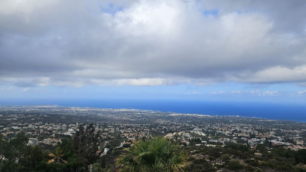 Haus mit Meerblick und Anbau in Paphos