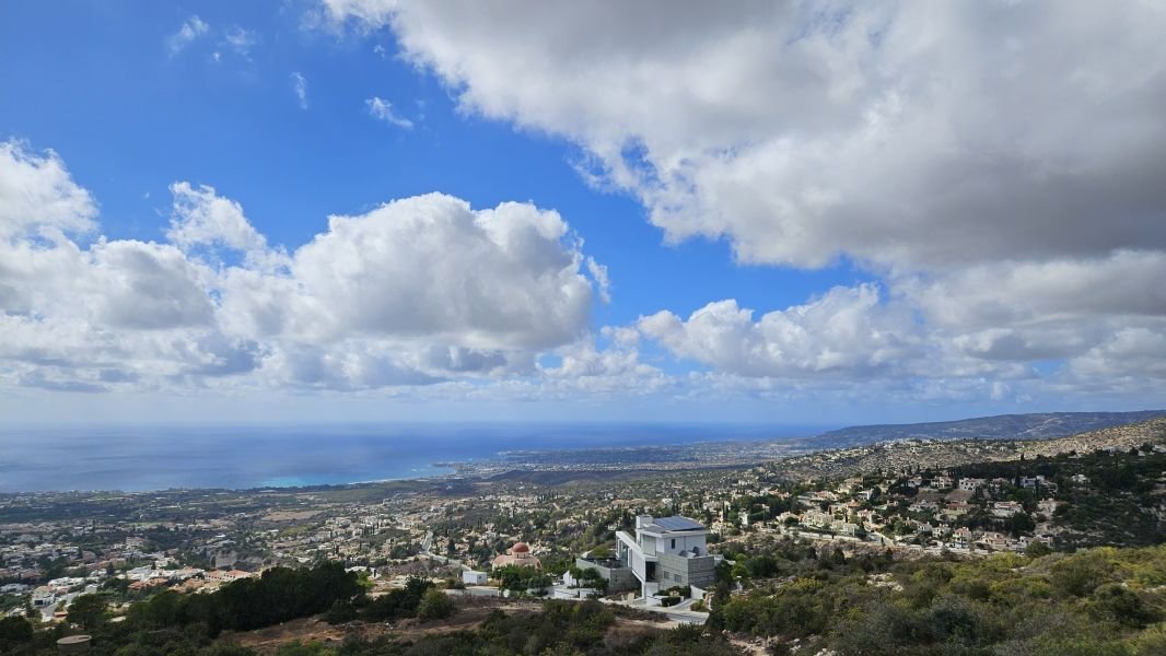 Haus mit Meerblick und Anbau in Paphos