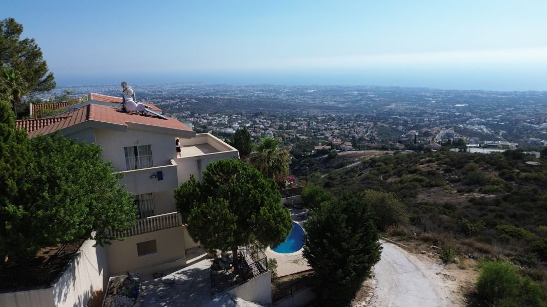 Haus mit Meerblick und Anbau in Paphos