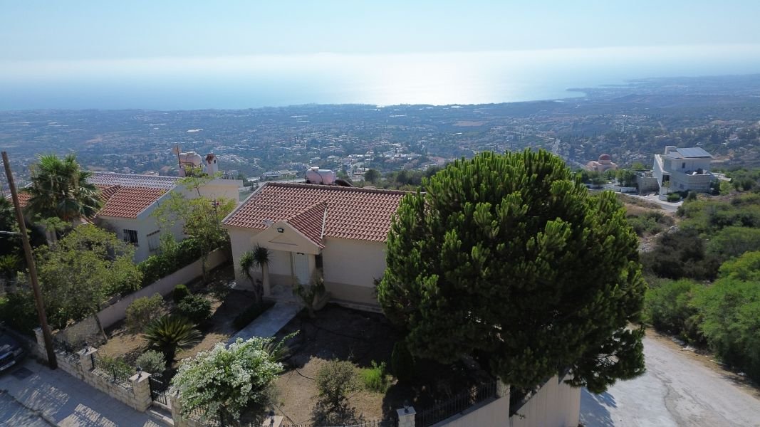 Haus mit Meerblick und Anbau in Paphos