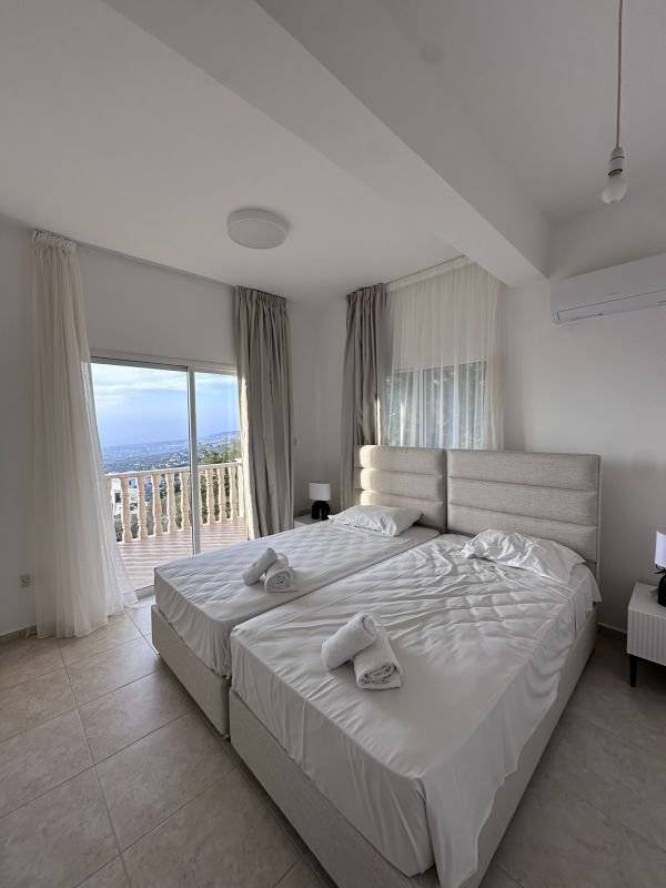 Haus mit Meerblick und Anbau in Paphos