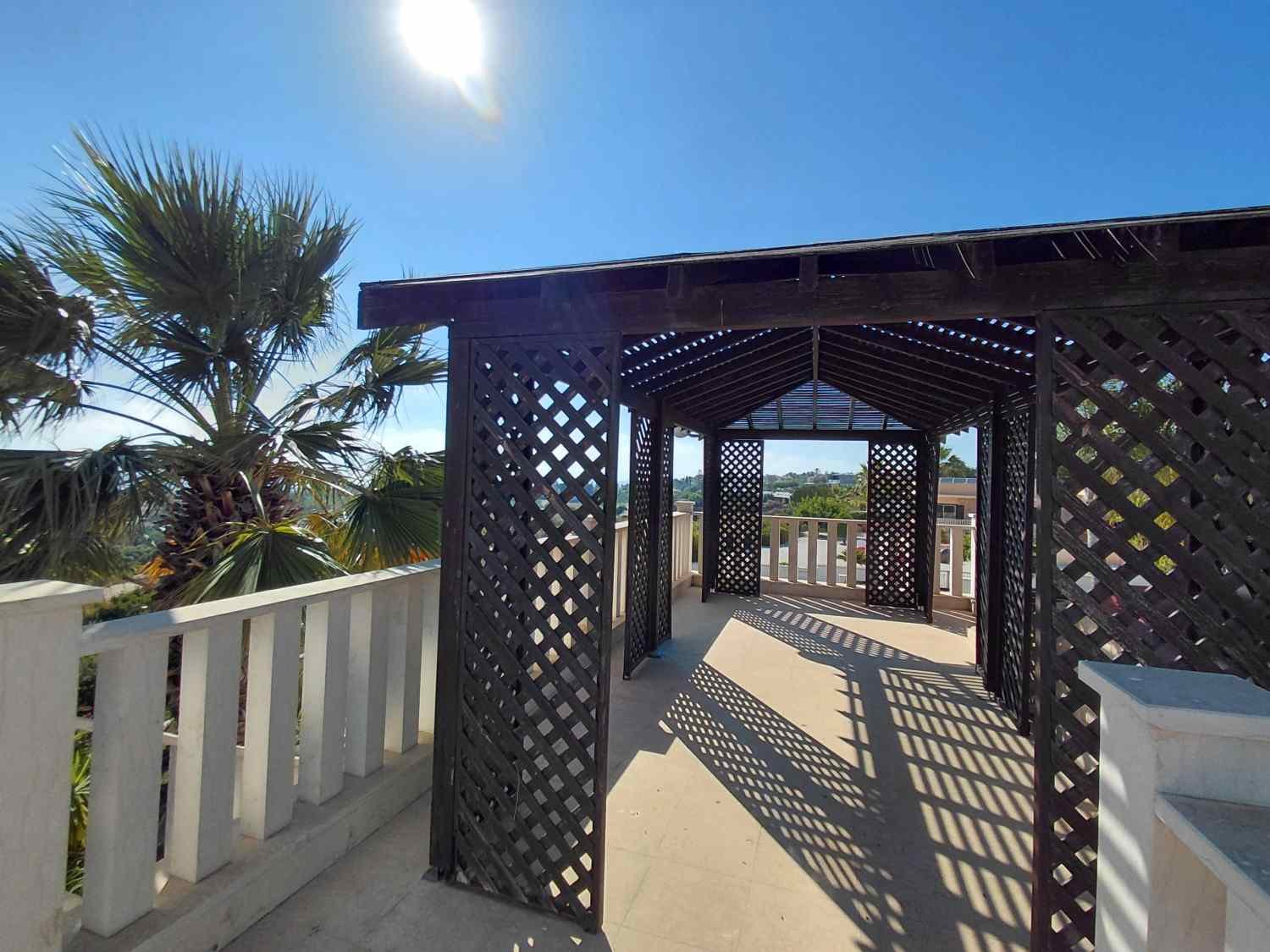 Sea View Bungalow on Large Private Plot