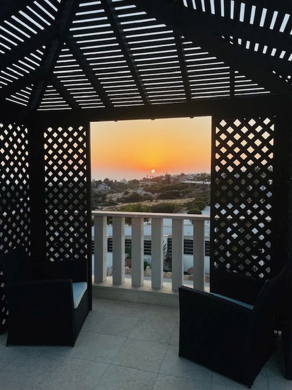 Sea View Bungalow on Large Private Plot