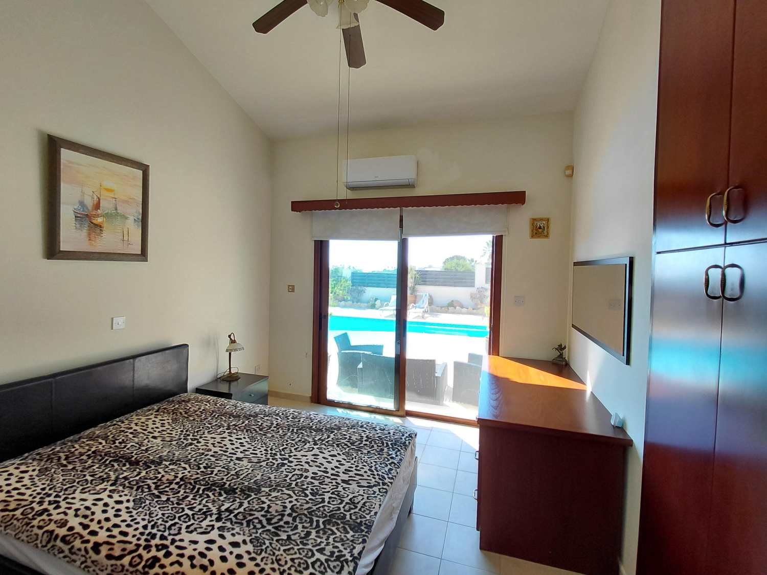 Sea View Bungalow on Large Private Plot