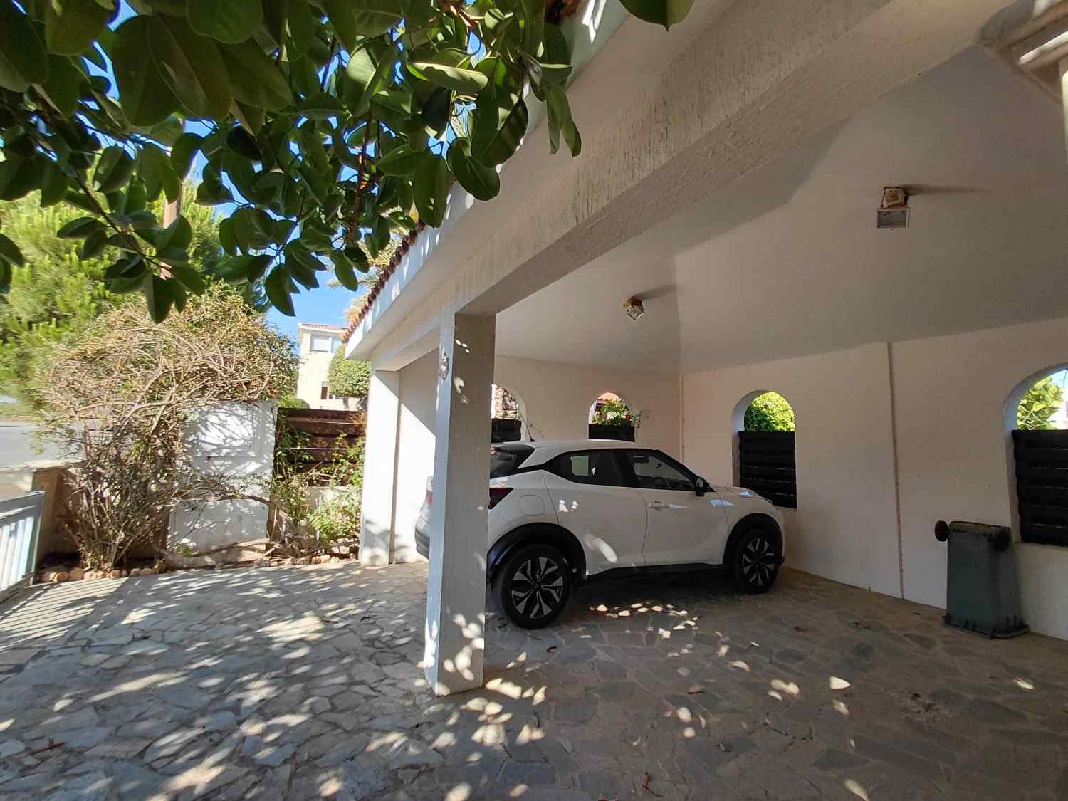 Sea View Bungalow on Large Private Plot