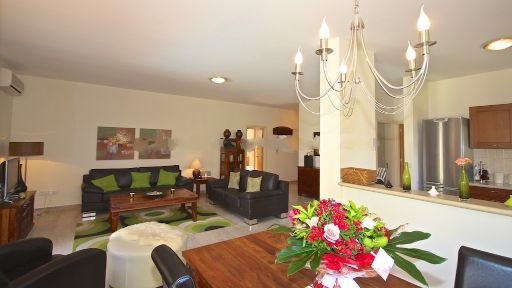 Villa with private pool, walking distance to facilities of  Aphrodite Hills resort