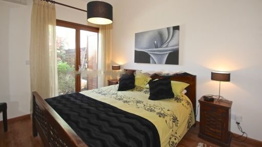 Villa with private pool, walking distance to facilities of  Aphrodite Hills resort