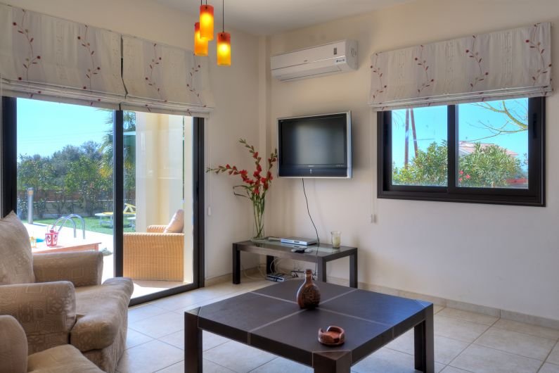 Renovated Townhouse 300 m from beach