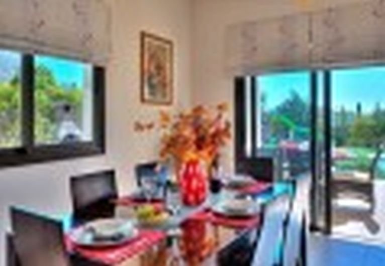 Renovated Townhouse 300 m from beach