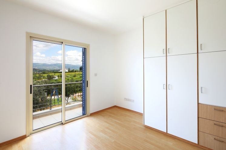 Townhouse with sea&mountains views