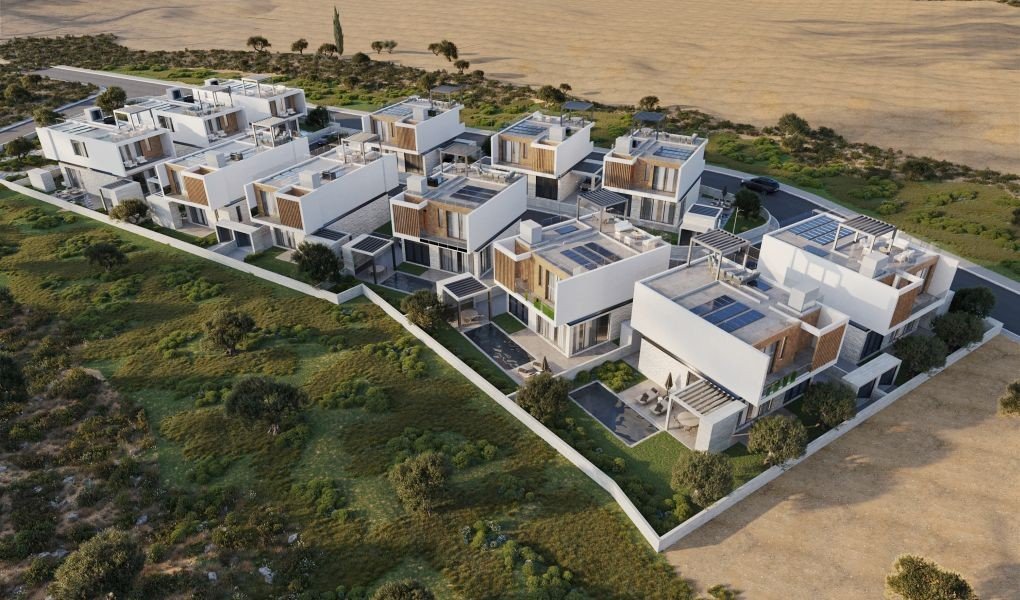Modern luxury new villa close to city