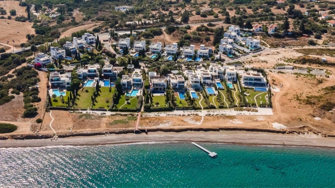 Luxuriöse Villa direkt am Meer