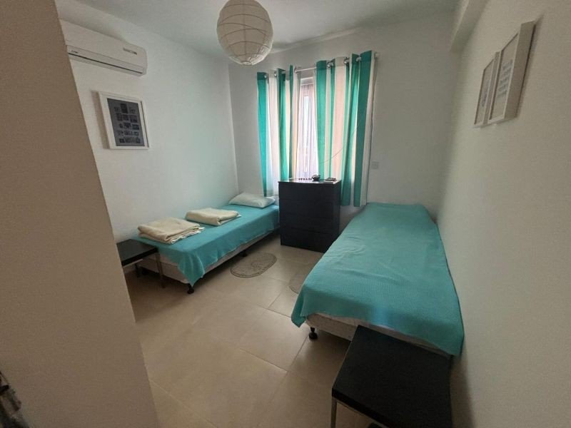 Langzeitmiete. Apartment in einer geschlossenen Wohnanlage