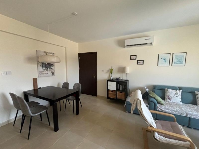 Langzeitmiete. Apartment in einer geschlossenen Wohnanlage