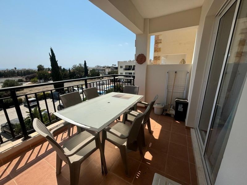 Flat walking distance to all amenities