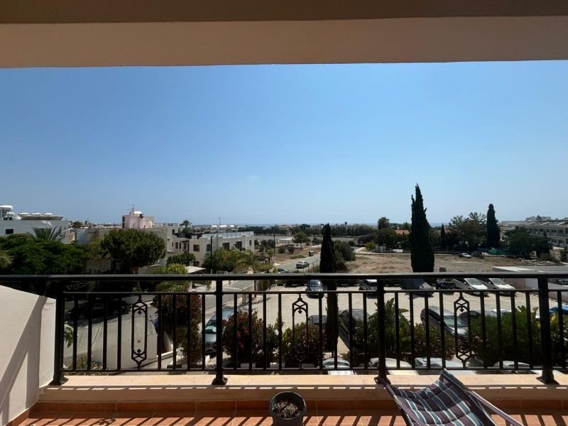 Flat walking distance to all amenities