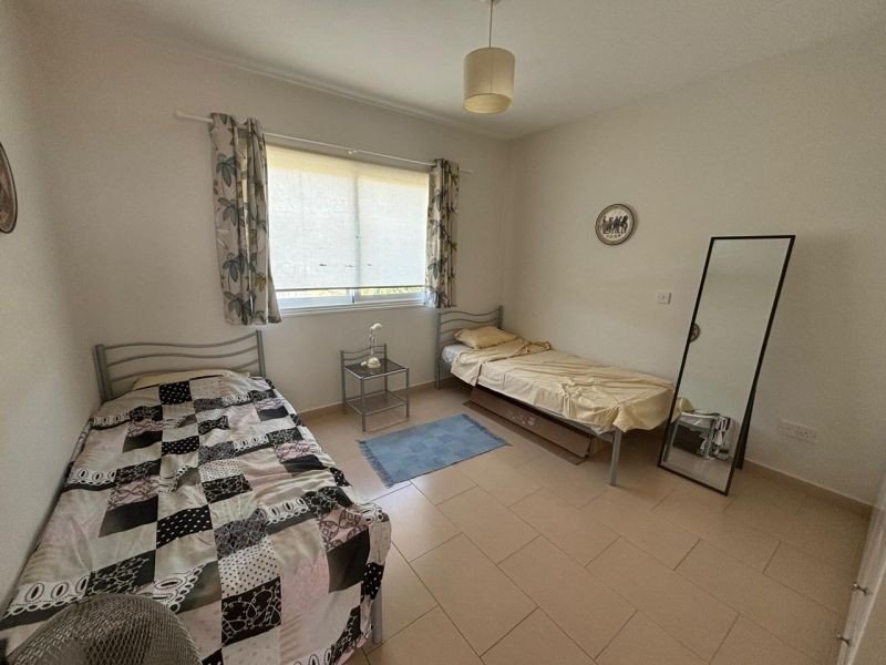 Flat walking distance to all amenities