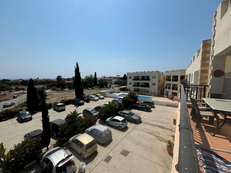 Flat walking distance to all amenities