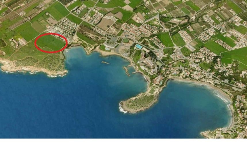 Keyready villa in seafront resort