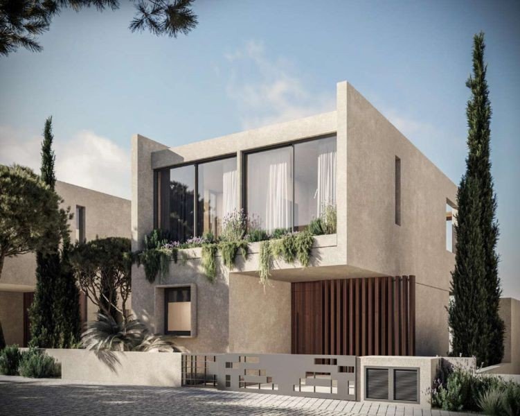 Villa in gated complex