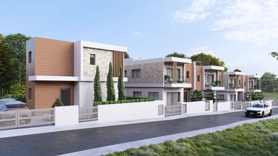 House with private swimming pool