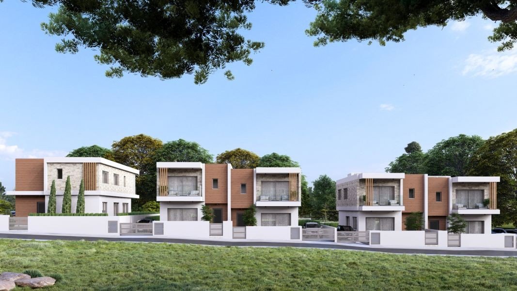 House with private swimming pool