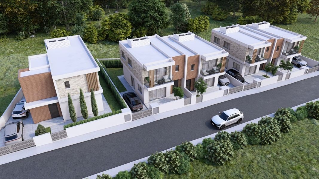 House with private swimming pool