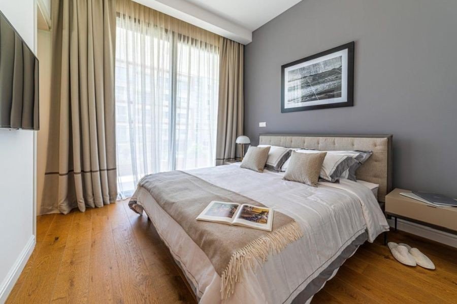 Apartment in luxury complex near sea