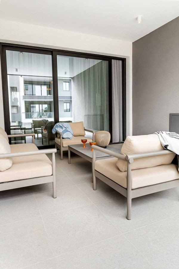 Apartment in luxury complex near sea
