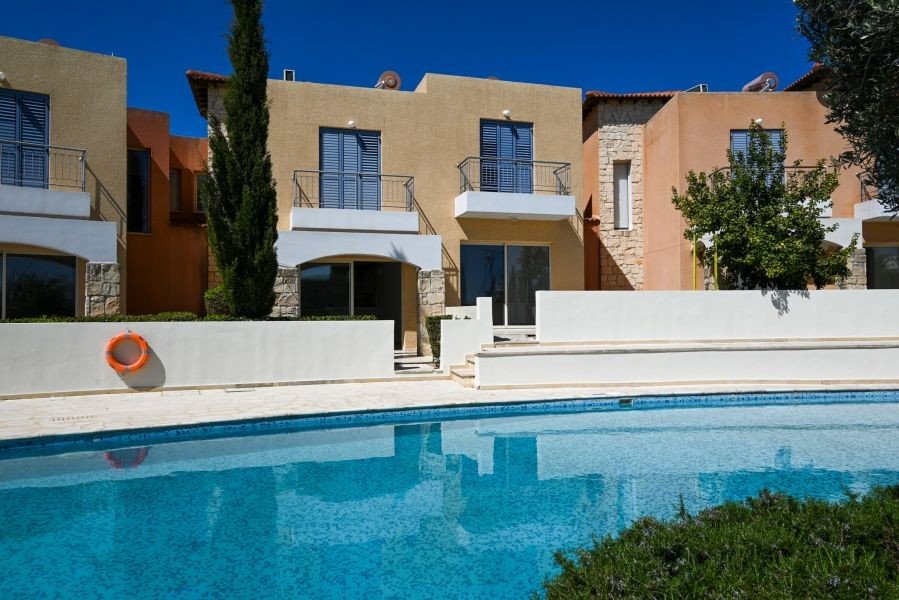 Townhouse in key ready complex in Polis