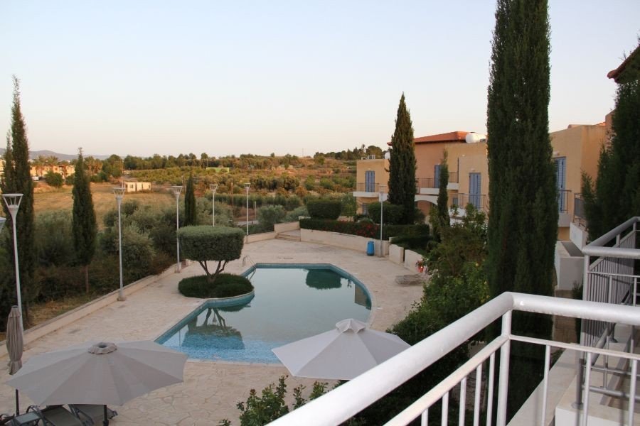 Townhouse in key ready complex in Polis