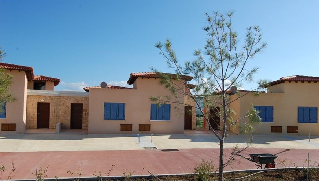 Townhouse in key ready complex in Polis