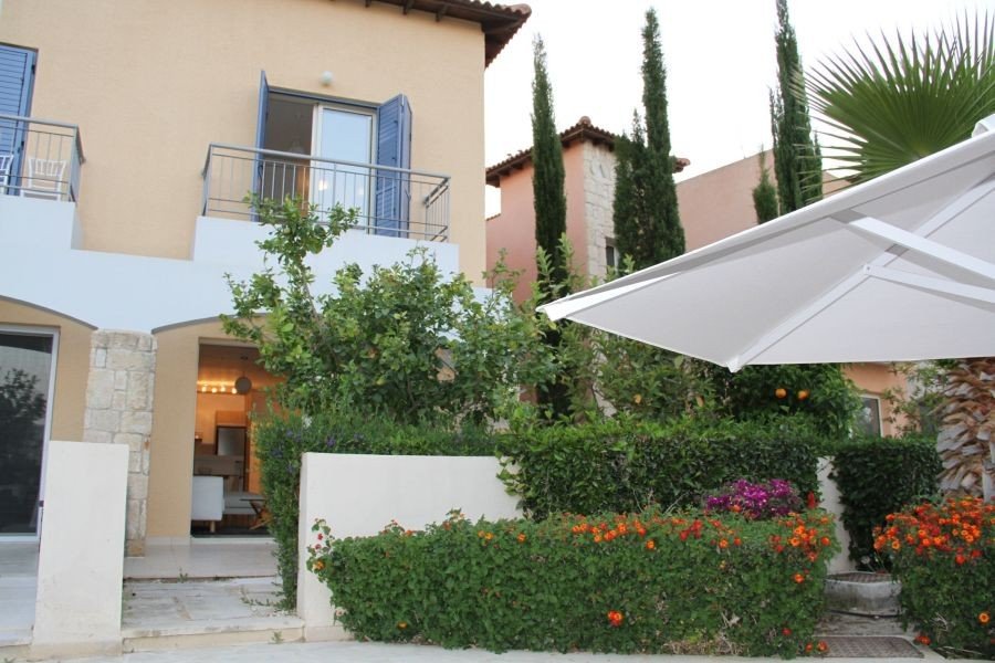 Townhouse in key ready complex in Polis