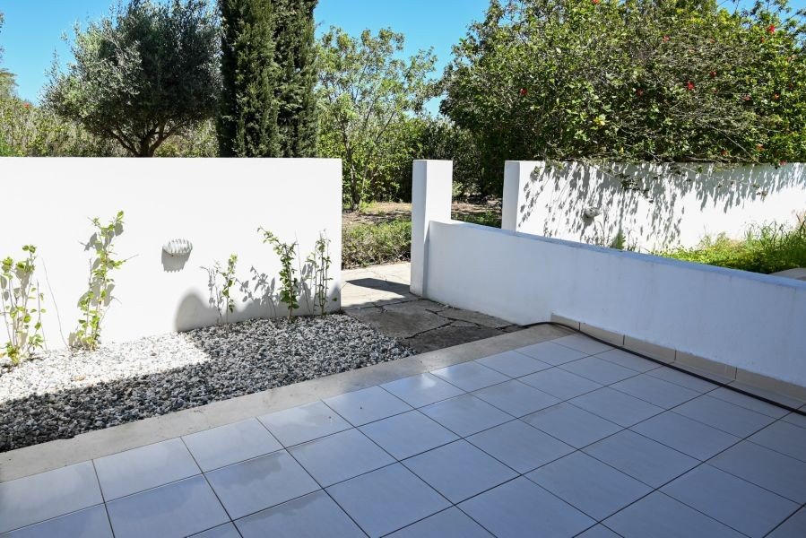 Townhouse in key ready complex in Polis