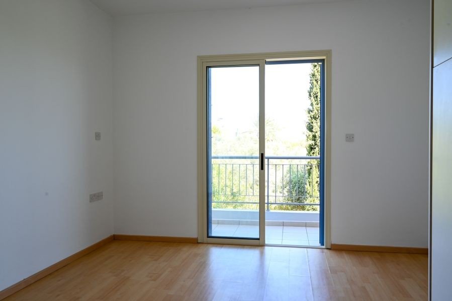 Townhouse in key ready complex in Polis