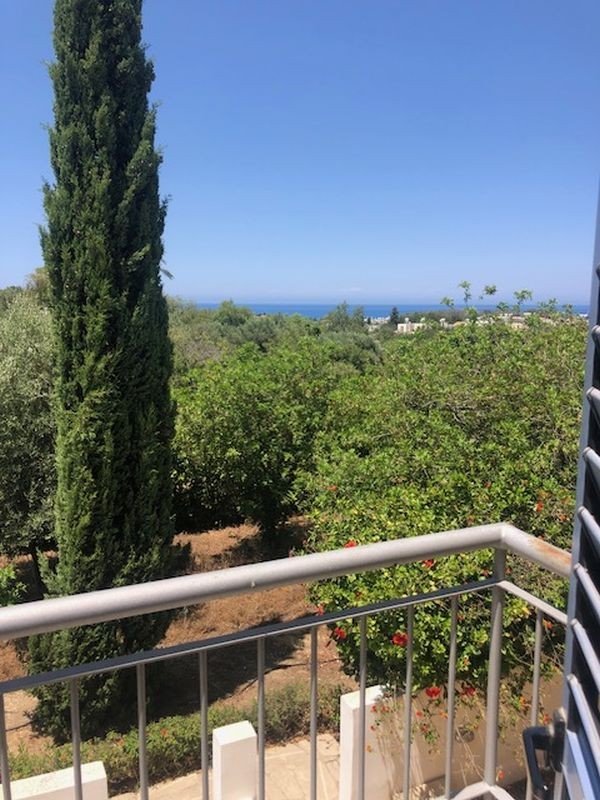 Townhouse in key ready complex in Polis