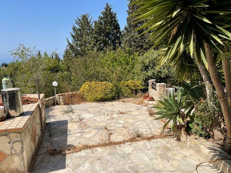 Renovation project with sea views in Paphos