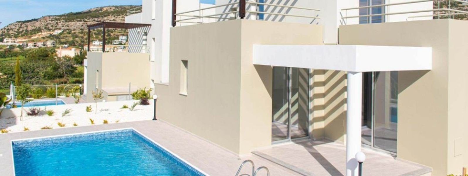 Hilltop villa with sea views in Paphos