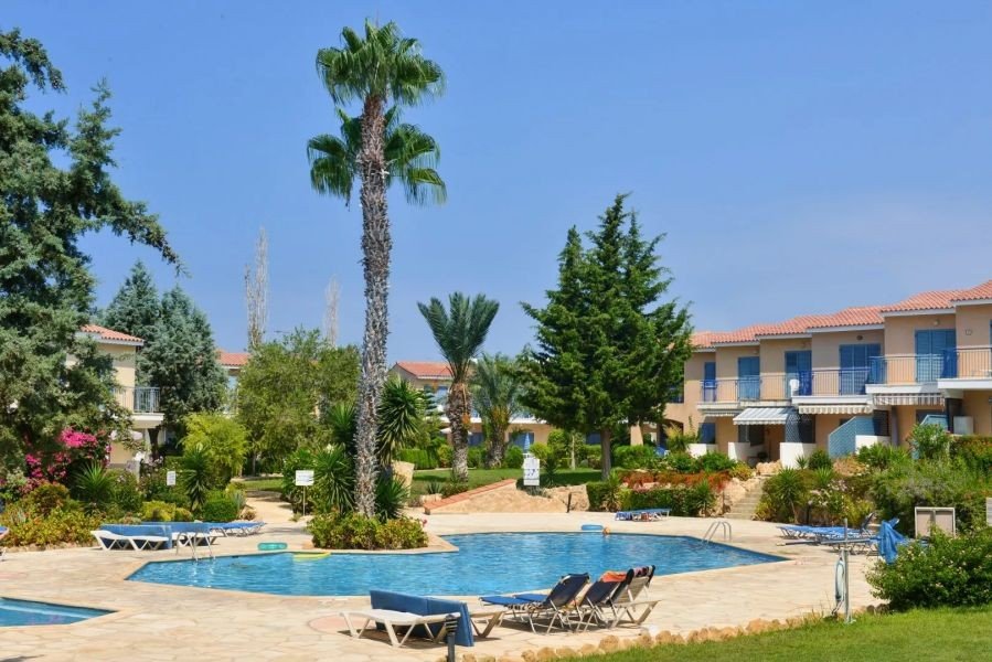 Top floor flat in Paradise gardens resort in Paphos