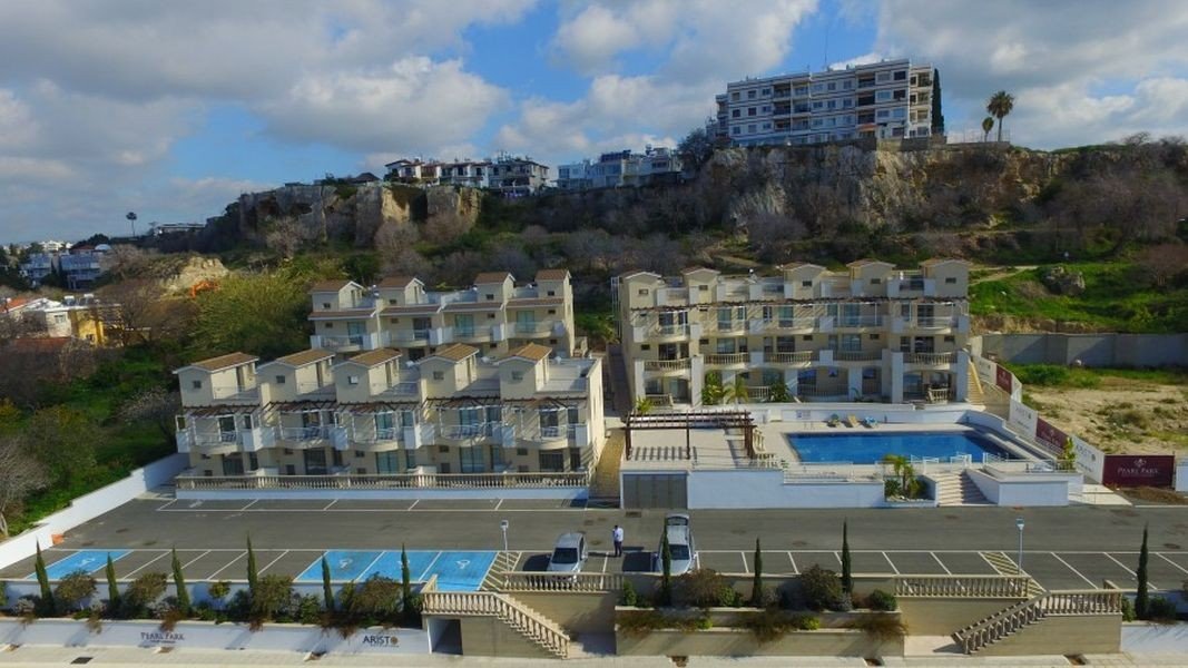 Apartment in gated development in Paphos