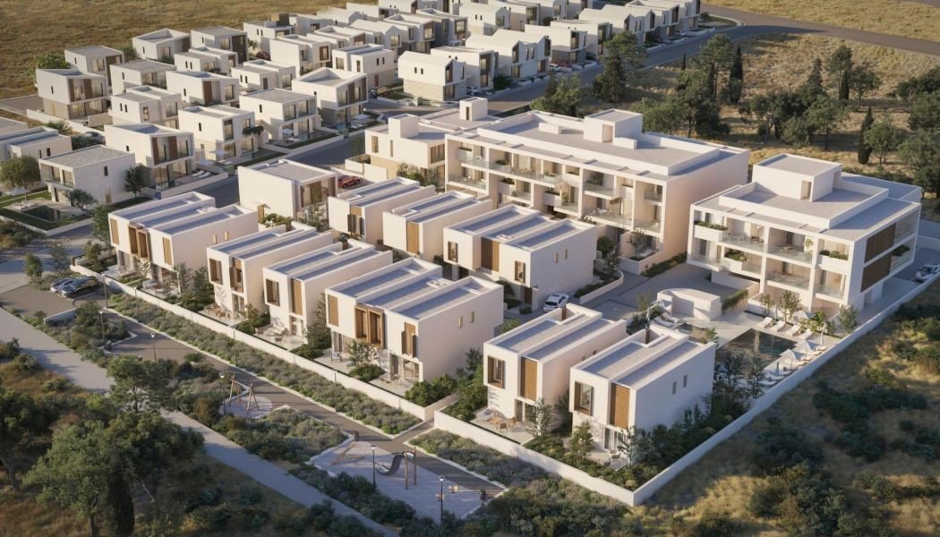 House in gated complex with many facilities in Paphos