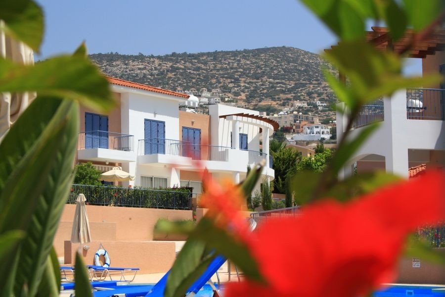 Ground floor garden apartment in Paphos