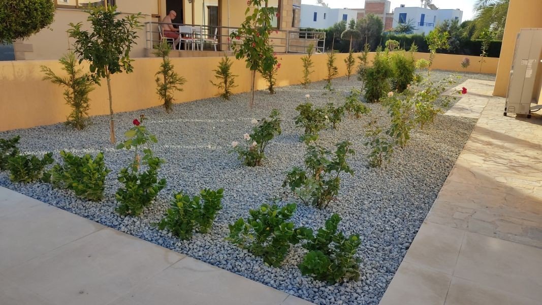 Bezugsfertige Villa 150 m vom Meer in Paphos