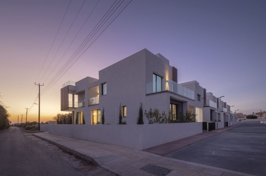Ready villa 700m from sea in Paphos