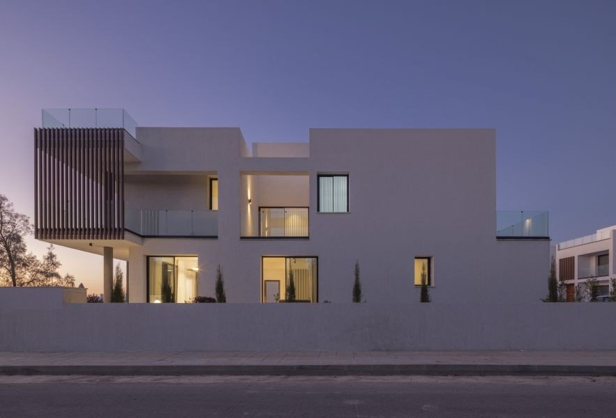 Ready villa 700m from sea in Paphos