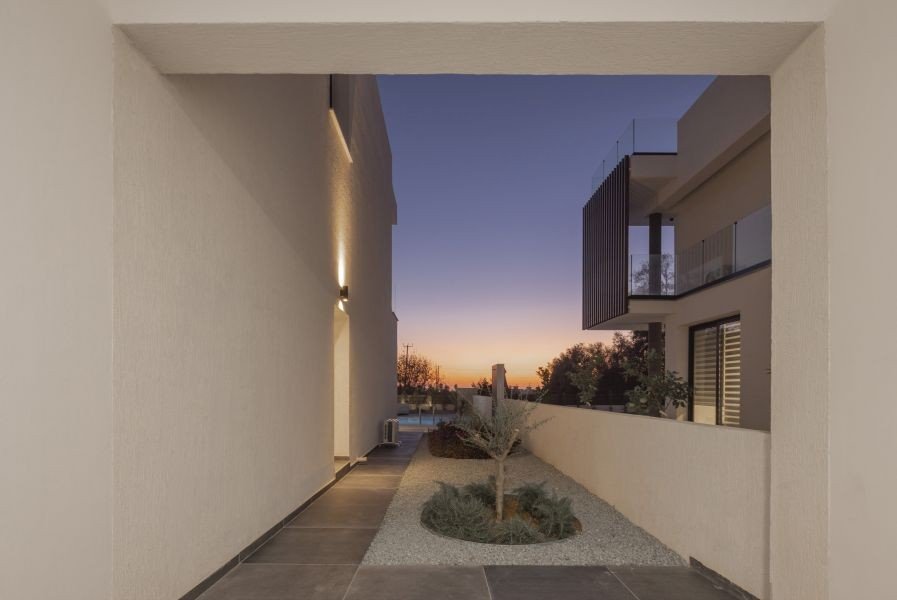 Ready villa 700m from sea in Paphos